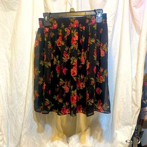 Ivy wear skirt floral size small